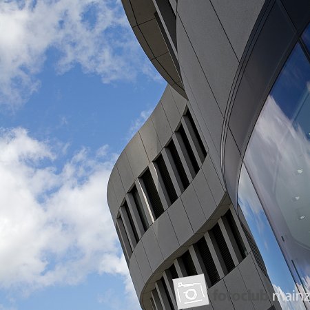 2024 Ausflug nach Wetzlar - Elke Hickstein: &quot;Leica Welt 2&quot;